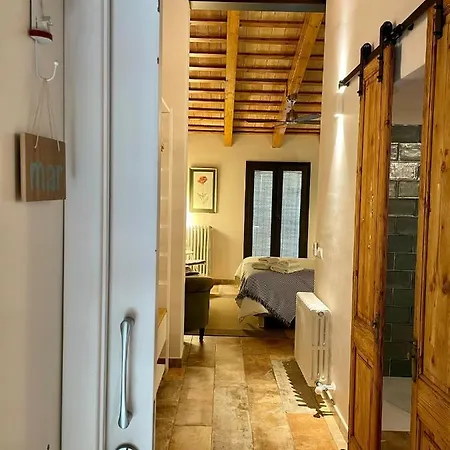 Habitación en casa particular Laindustria *